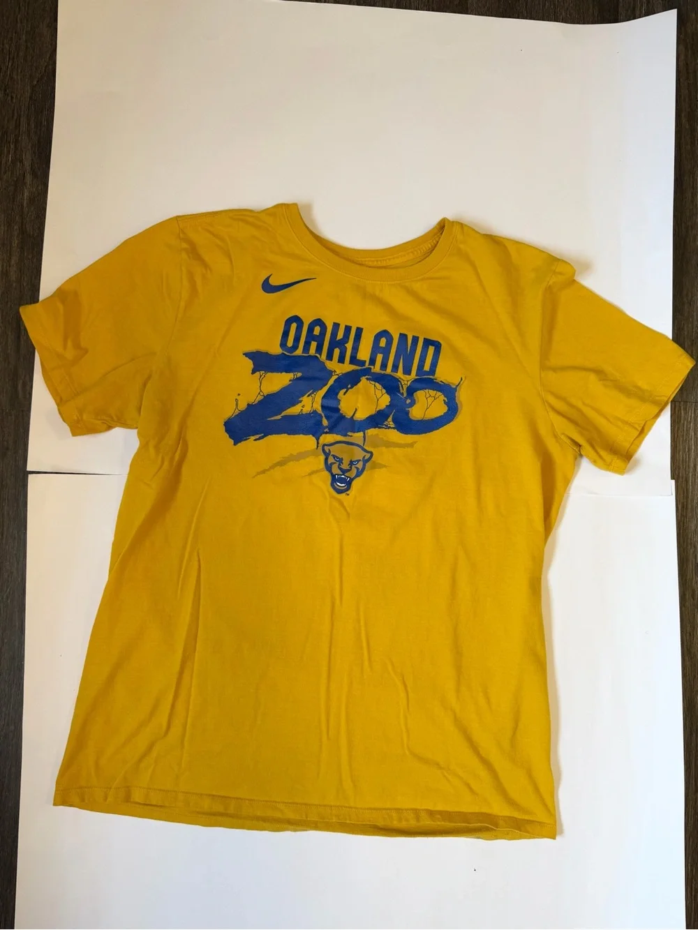 Nike Kids Gold Tee with Blue Oakland Zoo Graphic Youth Boys Size L